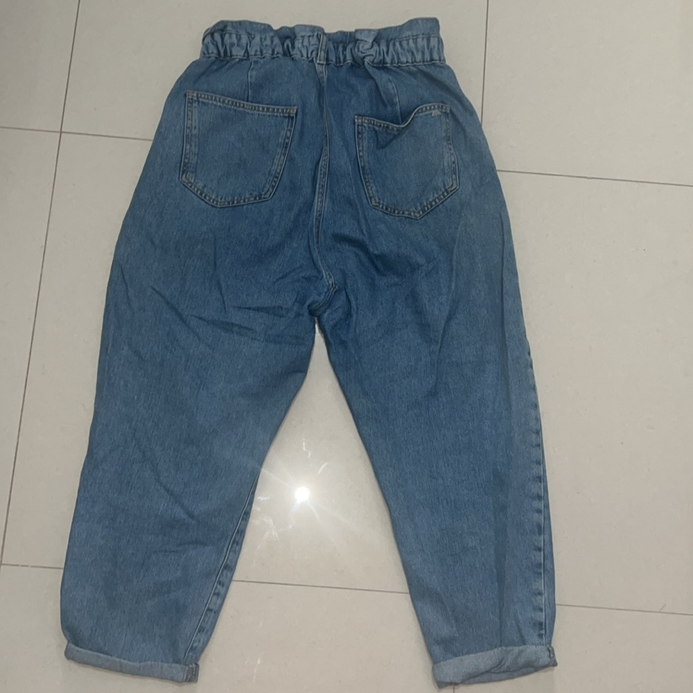 Jeans - Picture 2 of 2